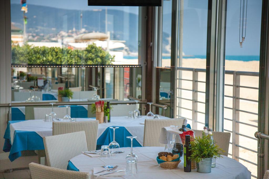 Il Conero Mare Aparthotel Numana Exterior photo